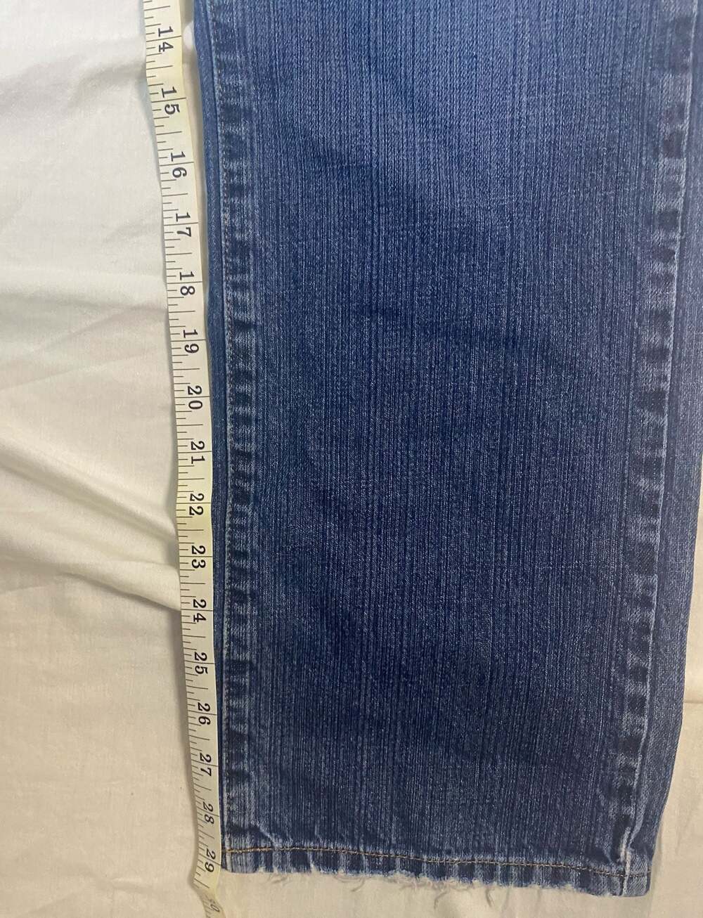 Lucky Brand Women's Button Fly Mid-Rise Straight Leg Jeans Size 32 (1066) - Picture 5 of 7